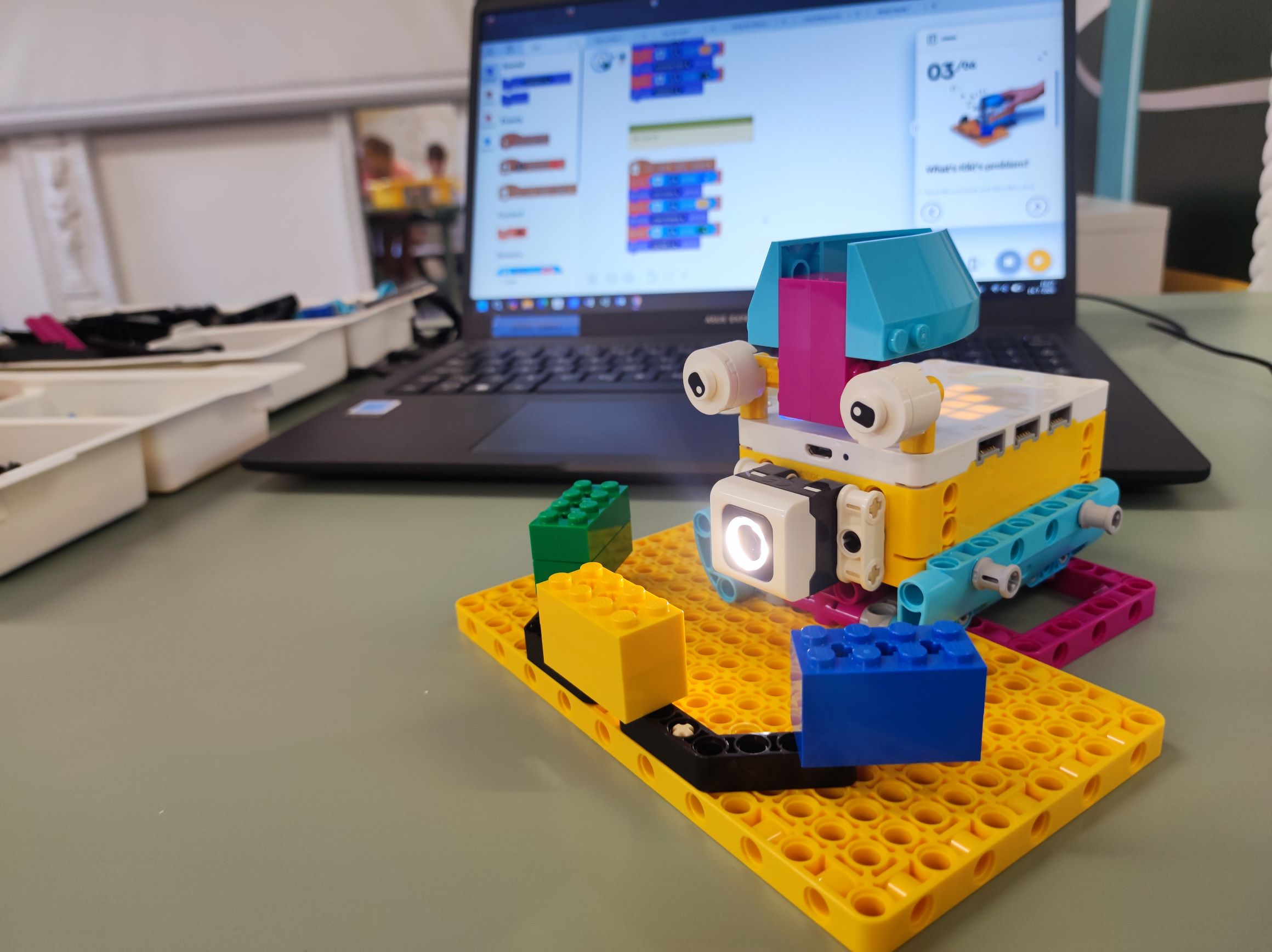 07-smartlab-lego 15.jpg